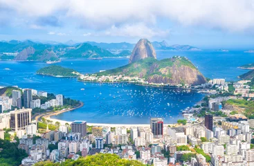 Zelfklevend Fotobehang Prachtig stadsgezicht van de stad Rio de Janeiro met de Suikerbroodberg en de baai van Guanabara - Rio de Janeiro, Brazilië © Nido Huebl