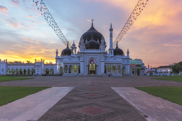 Fototapeta na wymiar Masjid Zahir in Alor Setar city, Malaysia