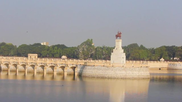 Beautiful palace structure in middle of the Lakota lake, Jamnagar city Gujarat stock video