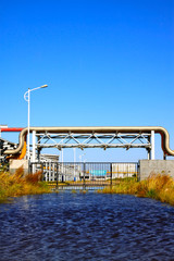 Refinery pipeline facilities