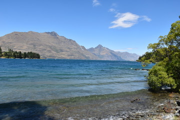 Fototapeta na wymiar The lake in Queenstown New Zealand