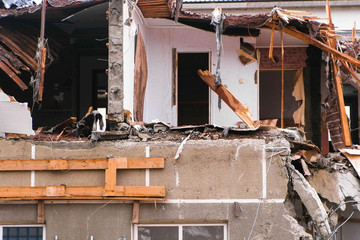 Destroyed the apartment building after the disaster.