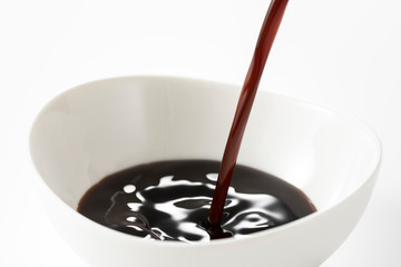 ウスターソース 注ぎ入れる