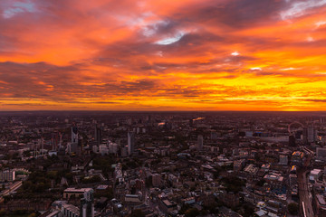 Fototapeta na wymiar Beautiful Sunset and view of London Cityscape from the Shard Building 