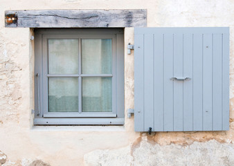 Fenêtre à Ars-en-Ré, Charente-Maritime, France