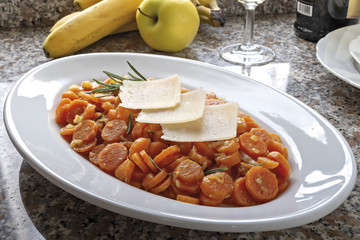 parmigiano con carote al rosmarino