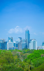 Fototapeta premium Bangkok skyline in the evening