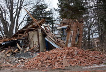 Fototapeta na wymiar Old Farm House demolition 