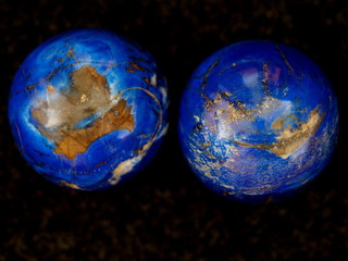 Lapislazuli-Kugeln