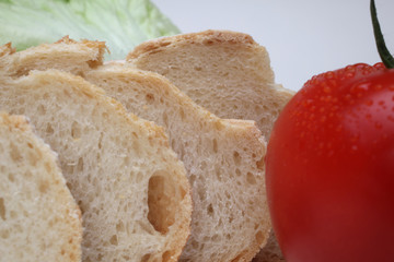 Bread with tomato