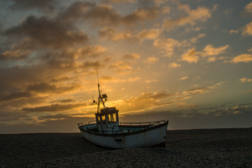 Obraz premium Sunrise Fishing Ships