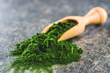 Green chlorella powder.