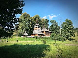 Drewniana cerkiew łemkowska w Beskidzie Niskim