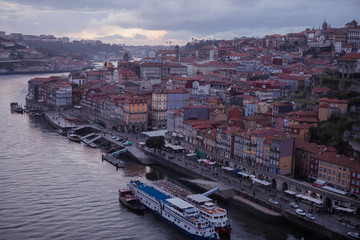 Fototapeta na wymiar Evening Porto view