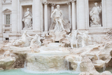 Fototapeta na wymiar Trevi fountain in Rome 