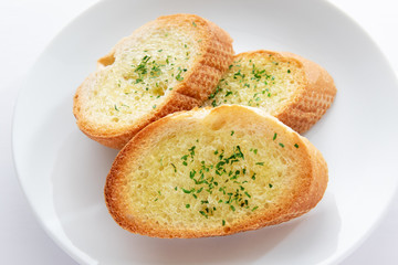 フランスパンのガーリックトースト