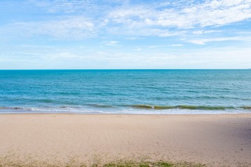 Fototapeta na wymiar The view of the beach in Rayong province Thailand 