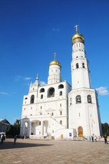 Fototapeta na wymiar Church of Saint Ioann Lestvichnik and Ivan the Great Bell Tower 