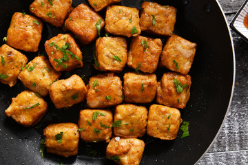 Small meat squares from the pan