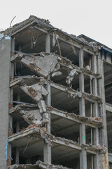 rozbiórka starej fabryki duży gmach budynek warszawa © Arkadiusz