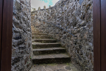 Escaleras de entrada a ermita en San Andres de Teixido (Cedeira, La Coruña - España).