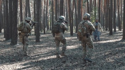 Soldiers take captive militant