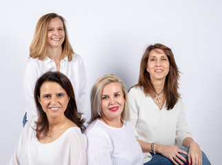 Obraz premium Fun of four friends in a photographic studio