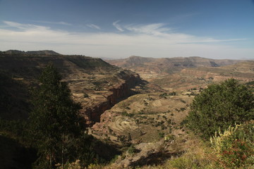 pasmo górskie semien w etiopii ciągnące się po horyzont - obrazy, fototapety, plakaty