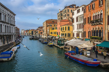 Obraz na płótnie Canvas Grand Canal and Basilica Santa Maria della Salute, Venice, Italy and sunny day