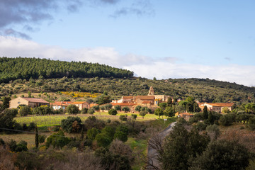 Fototapeta na wymiar Village de Sainte-Colombe-de-la-Commanderie, Occitanie