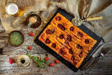 focaccia ai pomodorini e origano