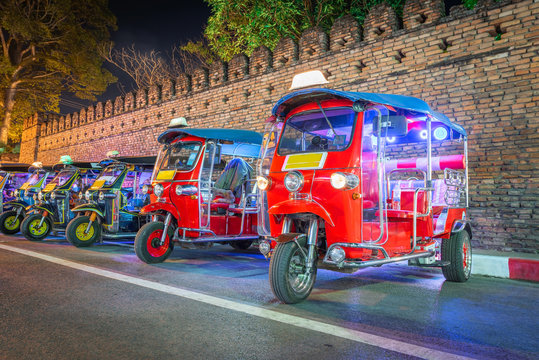 Tuk tuk Thai identity.
