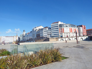 Edificios con grandes cristaleras tipicas de la ciudad de La Coruña