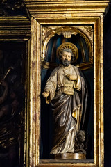 Statue d'un saint dans la cathédrale Sainte Croix, Barcelone