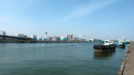 KAWASAKI,  TOKYO,  JAPAN - CIRCA MAY 2018 : Scenery of INDUSTRIAL FACTORY AREA in KAWASAKI.