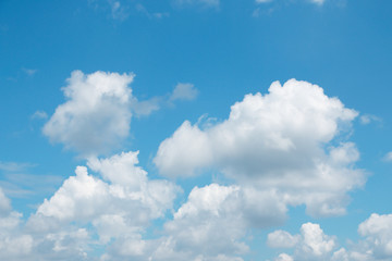 Obraz na płótnie Canvas white clouds in the blue sky background