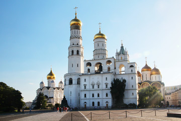 Fototapeta na wymiar Church of Saint Ioann Lestvichnik and Ivan the Great Bell Tower