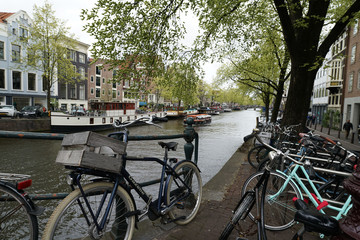 Vel, canal et bateaux Amsterdam