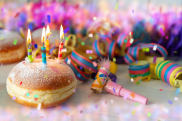 Bunte Faschingsparty zum Rosenmpntag