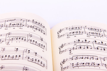 Naklejka premium Opened sheet music book