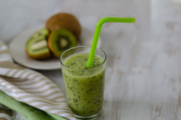 Fresh kiwi juice