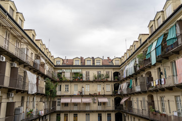 Fototapeta na wymiar Old courtyard in Turin