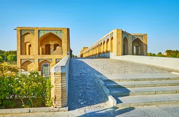 Papier Peint photo autocollant Pont Khadjou Enter the Khaju Bridge, Isfahan, Iran