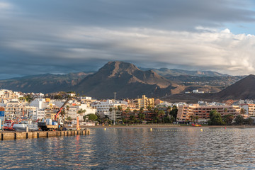 Fototapeta premium view of ftenerife harbour and city