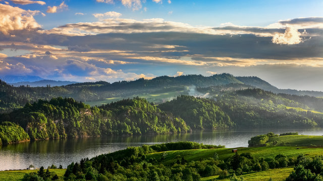 water reservoir on the Dunajec River, in the Nowotarska Basin, between Pieniny and Gorce