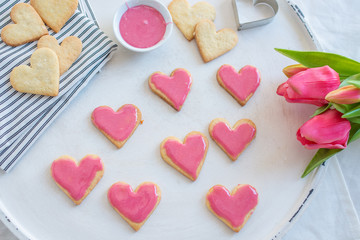 Naklejka na ściany i meble Heart shaped cookies with pink icing
