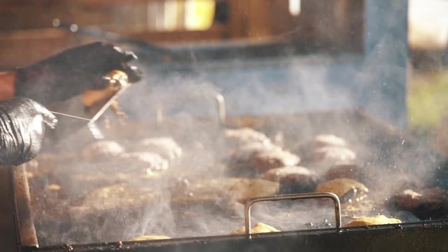 Hamburger in bbq