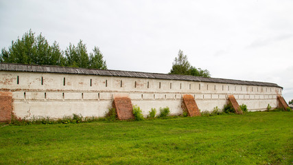 Fototapeta na wymiar Wall Goritsky Orthodox Monastery in Rostov the Great, Russia