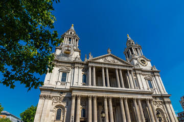 Fototapeta na wymiar St. Paul's Cathedral in London, UK