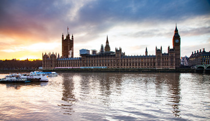 Obraz na płótnie Canvas big Ben and Houses of Parliament at sunset, London, UK